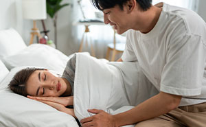 Couples Share 73 Dumb House Rules They Set Up As A Joke But Are Now Taking Seriously