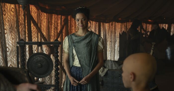 Is Tanzyn Crawford’s Height The Same As Tansell Too-Tall From The Book?