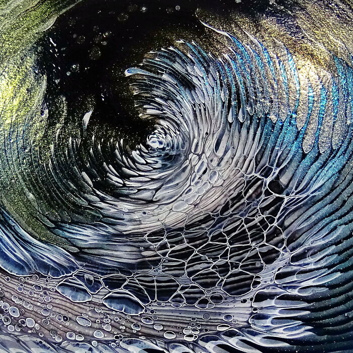 Dragonfly Glaze Magic Color Shifting Acrylic Pour