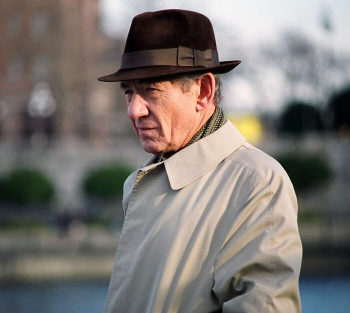 “My Friends Didn’t Believe Me”: 76 Internet Users Reveal Events From Their Lives That Seem Too Wild To Be True