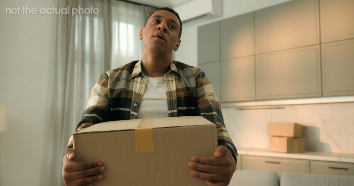 Woman Follows Through On Her Boundaries When BF Refuses To Get A Job, Asks If She Was A Jerk