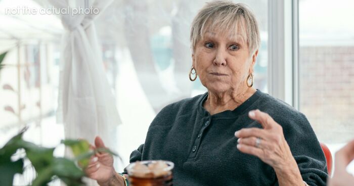 Woman Discovers She’s Engaged To Her First Cousin After A Shocking Family Christmas