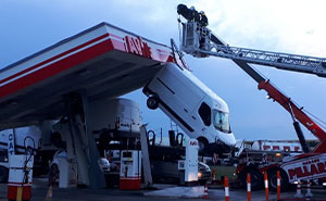 75 Unfortunate And Stupid Fails That Must Have Been Very Expensive (New Pics)