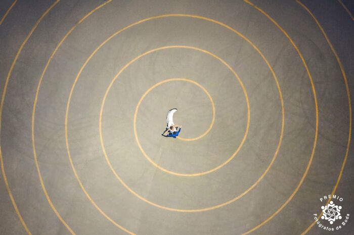 We Are In A Loop? Photo By Adriano Perelli