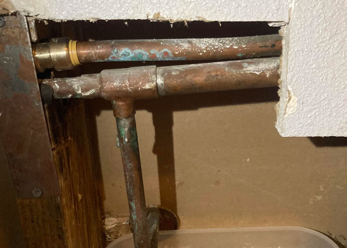 “No One Warned Me”: 84 Times People Bought A House To Realize It Was Actually The Easiest Part