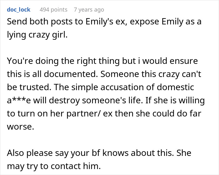 Comment highlighting a woman fabricating cheating evidence to convince friend to dump boyfriend, warning of plan backfiring risks.