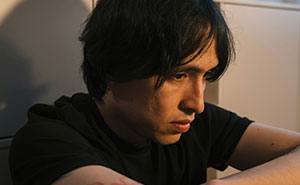 Guy Suspects His GF Is Cheating On Him With His Roommate, Finds A Smart Way Expose Them