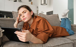 Entitled Mom Wants To Sell Daughter’s Inherited Home To Pay Off Her $37k Debt, Daughter Refuses