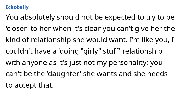 Text excerpt from a discussion where a daughter-in-law refuses to be close to a racist mother-in-law, causing conflict.