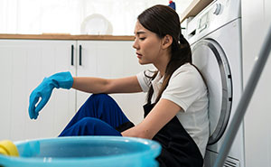 23YO Unable To Keep Up With Home Tasks, Asks “[Am I The Jerk] For Not Doing Enough As A SAHM?”