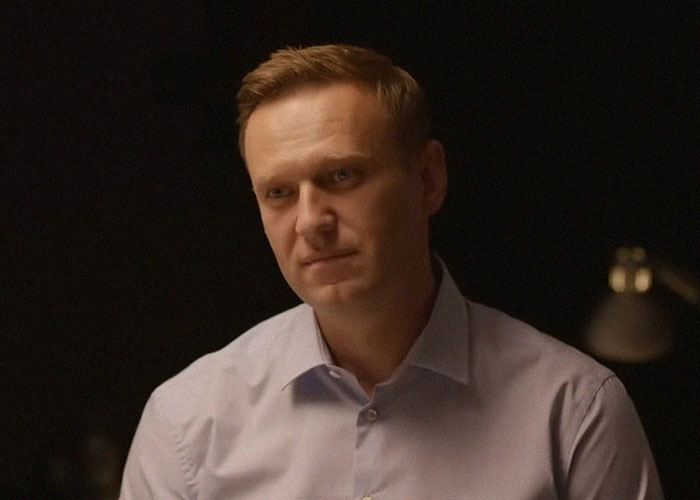 39 Celebrity Passings That People Still Don't Believe Were Random