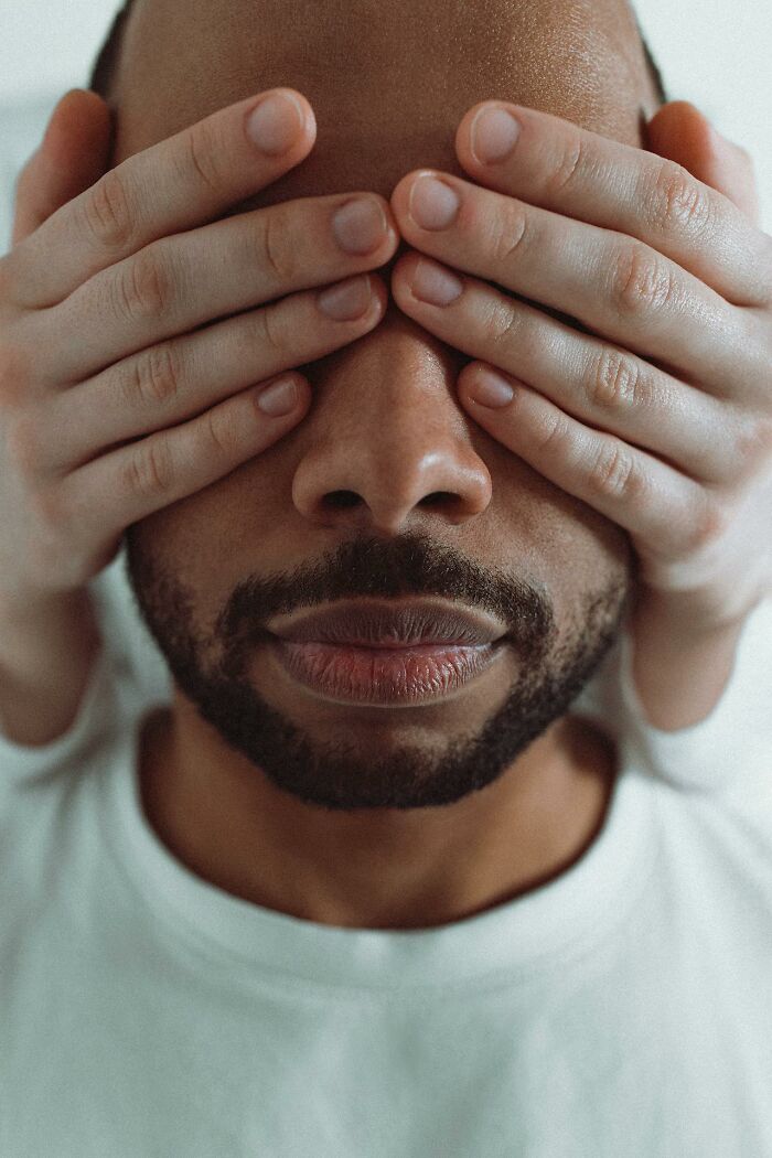 “People Who Served A Long Time In Prison, What Shocked You When You Got Out?” (39 Answers)