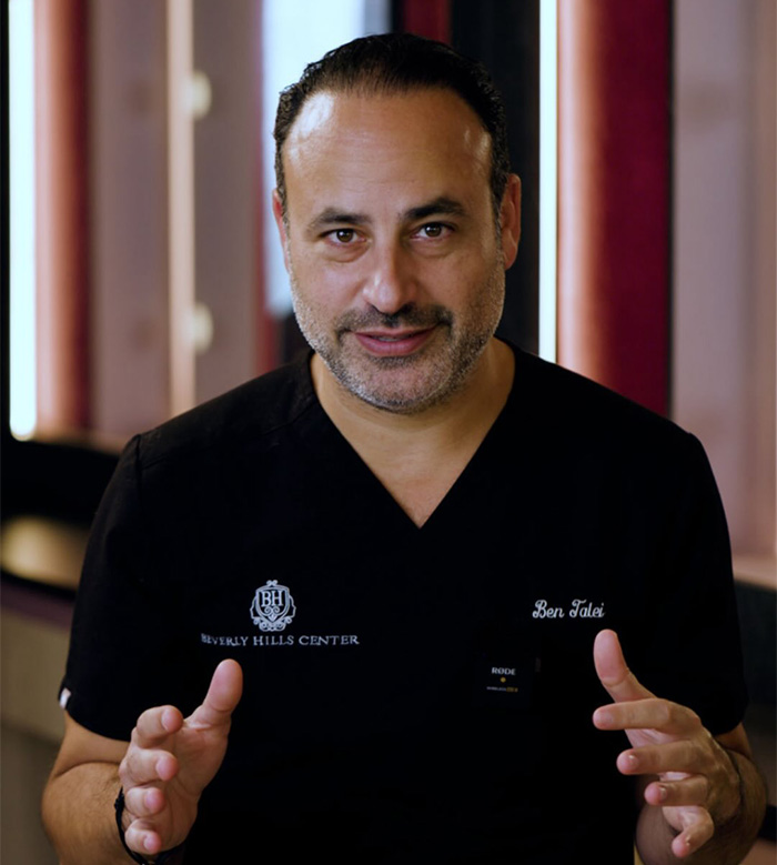 Plastic Surgeon Goes Viral After Dry Response To Facelift Critic Leaves Internet Laughing Hard