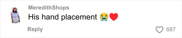 Comment on a viral video of Timoth&eacute;e Chalamet using Kylie&rsquo;s BBL to stand up at Critics' Choice Awards with hand placement emoji.