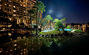 I Expected Crowds And Chaos In Central Florida, But What I Found Was Silence, Beauty, And Real Emotion