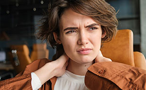 Lady Keeps Insulting SIL’s Hubby, Ends Up Tongue-Tied When She Calls Out Her Partner’s Indiscretions