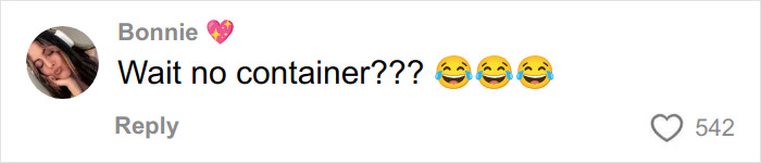 Comment by Bonnie with laughing emojis expressing disbelief about no container on a Hinge match first date reaction.