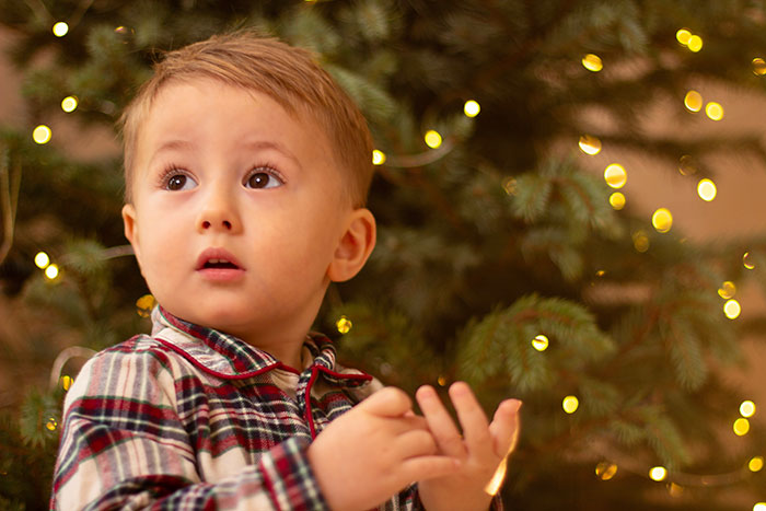 Woman Gobsmacked After Fam Refuses To Give Her &ldquo;Spoiled&rdquo; Kids Xmas Presents