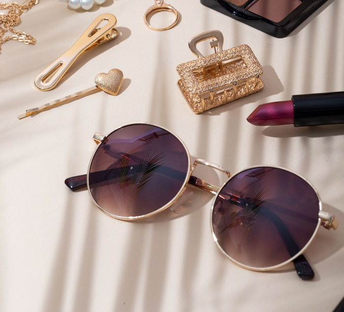 40 Times Cheaters Got Caught After One Small Slip-Up Gave Them Away