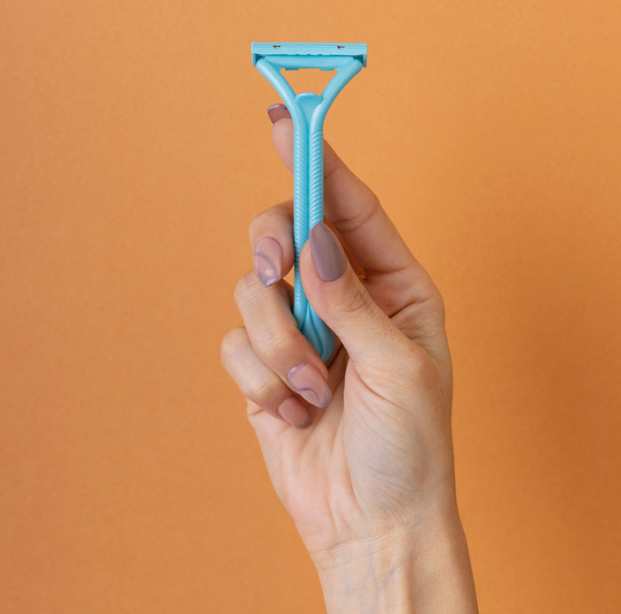 40 Times Cheaters Got Caught After One Small Slip-Up Gave Them Away