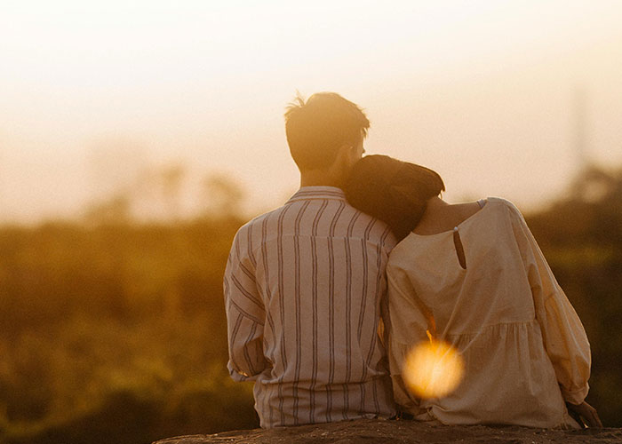 47 People Who Had A Deal To Get Married To Their Friends If They Were Single By 30 Share What Happened