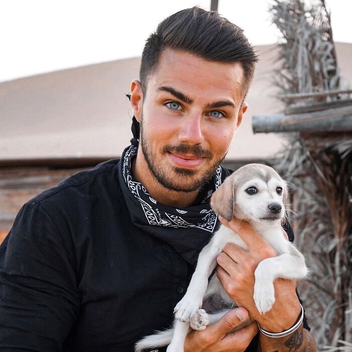 This Instagram Page Shows Heartwarming Photos Of Men And Their Dogs (50 Pics)