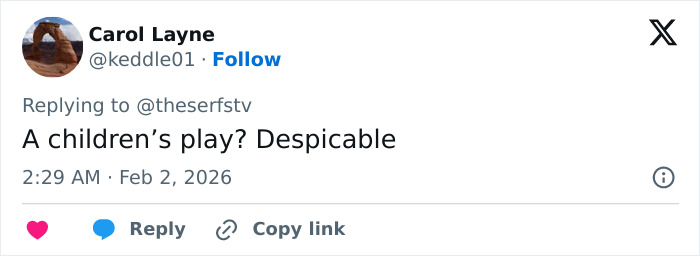 Screenshot of a Twitter reply criticizing the Epstein documentary that has angered Harry Potter fans and sparked controversy around JK Rowling.