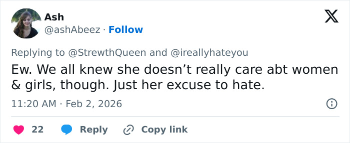 Twitter user Ash replying to a thread, expressing criticism, related to newly released Epstein doc and Harry Potter fans.