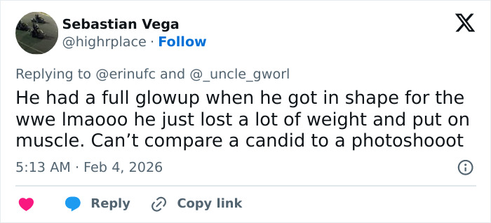 Tweet screenshot discussing Bad Bunny's immaculate transformation after his historical Grammy win, highlighting his weight loss and muscle gain.