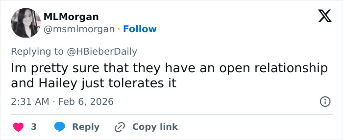 Tweet discussing Justin and Hailey Bieber’s Super Bowl tense moment, focusing on relationship dynamics and lip reading.