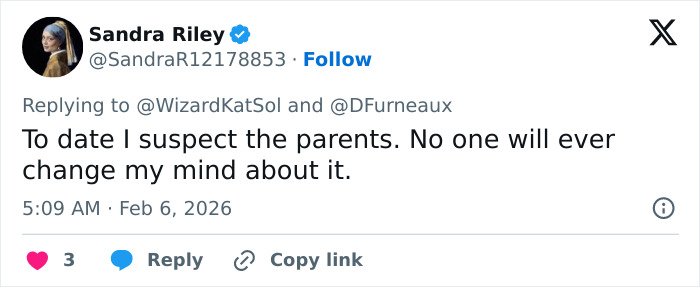 Screenshot of a social media post debating Ghislaine Maxwell related to Madeleine McCann abductor sketch discussion. Screenshot of a social media post debating Ghislaine Maxwell related to Madeleine McCann abductor sketch discussion.