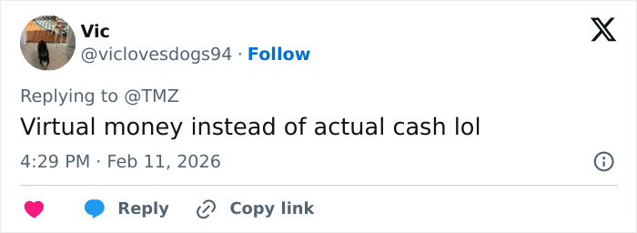 Tweet from user Vic commenting on virtual money versus cash, related to Bitcoin exchange and police control in kidnapping case.