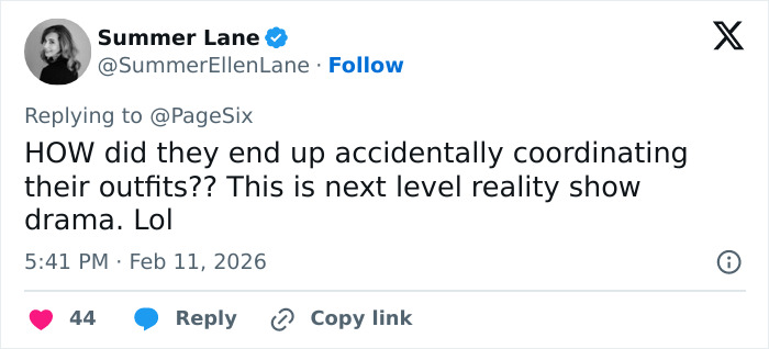 Tweet discussing Blake Lively and Justin Baldoni’s hilariously awkward fashion faux pas during their first court showdown.