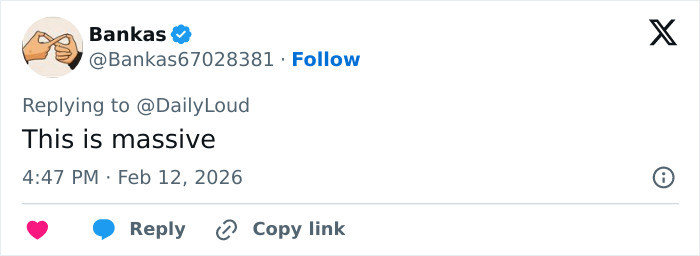 Forensics team setting up a white tent at Nancy Guthrie's home days after kidnapping incident investigation.