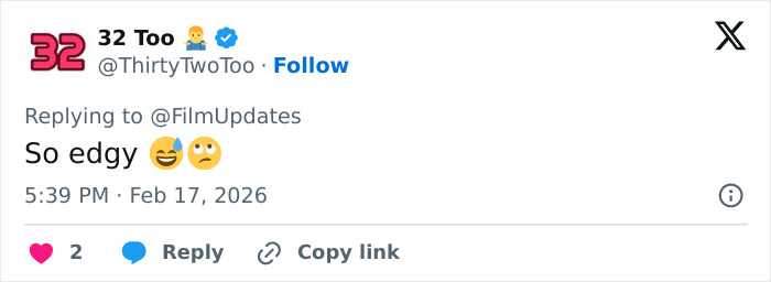 Tweet from 32 Too reacting to Zendaya and Robert Pattinson’s gender-bending photoshoot, calling it edgy with emojis included.