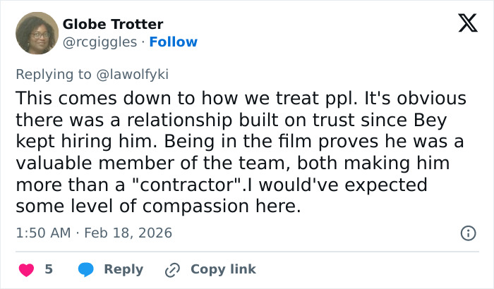 Tweet discussing Beyoncé’s treatment of a 20-year employee, highlighting trust and expectations of compassion.