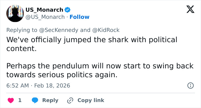 Screenshot of a Twitter reply discussing RFK Jr. and Kid Rock's workout video sparking wild reactions about politics. Screenshot of a Twitter reply discussing RFK Jr. and Kid Rock's workout video sparking wild reactions about politics.
