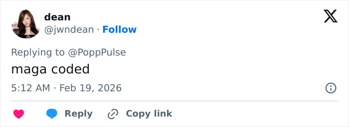 Nicki Minaj with a dramatic new look wearing bold makeup and accessories, sparking strong reactions online.