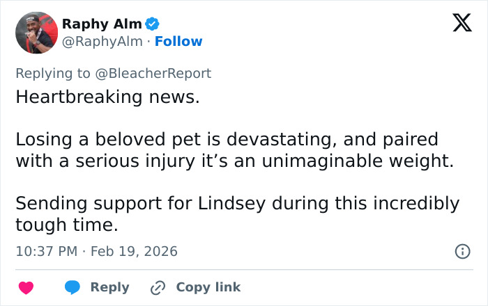 Tweet expressing support for Lindsey Vonn following her fifth surgery on broken leg and heartbreaking admission.