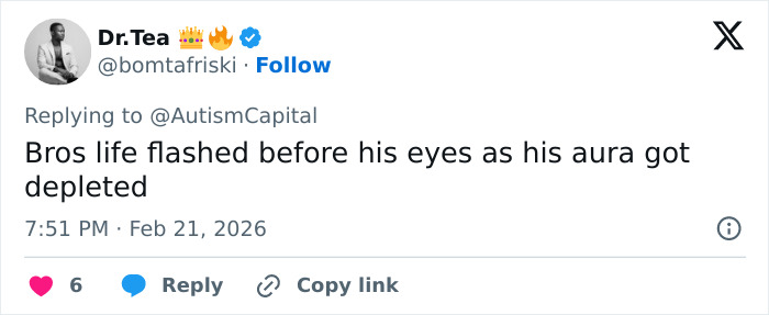 Tweet by Dr. Tea replying to AutismCapital, mentioning influencer humiliated after a stranger snatched his wig.