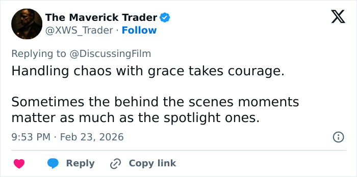 Tweet discussing handling chaos with grace, highlighting Michael B. Jordan's reaction after BAFTA audience incident revealed.