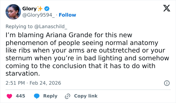 Tweet discussing the controversy over Sadie Sink’s BAFTA look focusing on her ribs and public reactions.