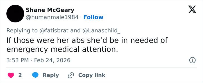 Tweet by Shane McGeary discussing Sadie Sink’s BAFTA look and reactions to her visible ribs in a medical context.