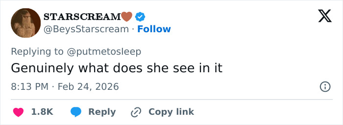 Tweet by user STARSCREAM expressing confusion about relationship with Selena Gomez amid Benny Blanco viral interview backlash.