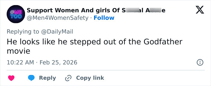 Screenshot of a tweet commenting on a viral new photo related to Trump&rsquo;s bizarre explanation for Barron&rsquo;s height.