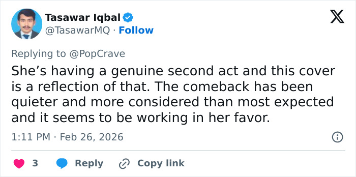 Tweet by Tasawar Iqbal discussing Lindsay Lohan exposing the dark side of growing up famous in a candid interview.