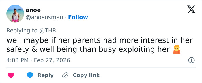 Tweet criticizing parental exploitation while discussing Lindsay Lohan exposing the dark side of growing up famous.