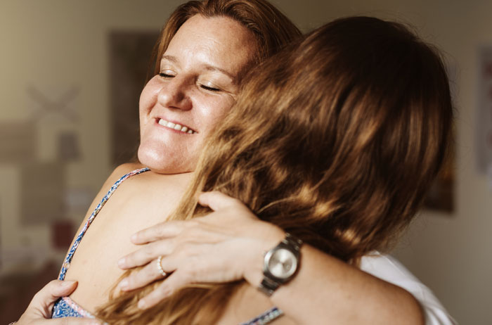 Woman stunned and surprised as roommate&rsquo;s parents use spare key to enter and act like babysitters at home.