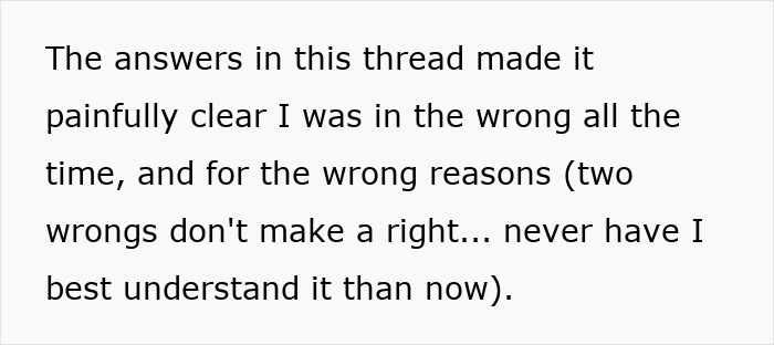 Text excerpt reflecting Guy Can't Handle That His Girlfriend Refuses To Wear Dresses, showing a person admitting being wrong for the first time.