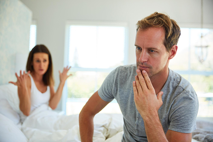 &ldquo;I Suggest Quick Change Of Boyfriends&rdquo;: Guy Can&rsquo;t Handle Actress GF Changing In Front Of Other Men